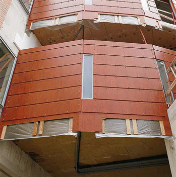 Fasad med plywood